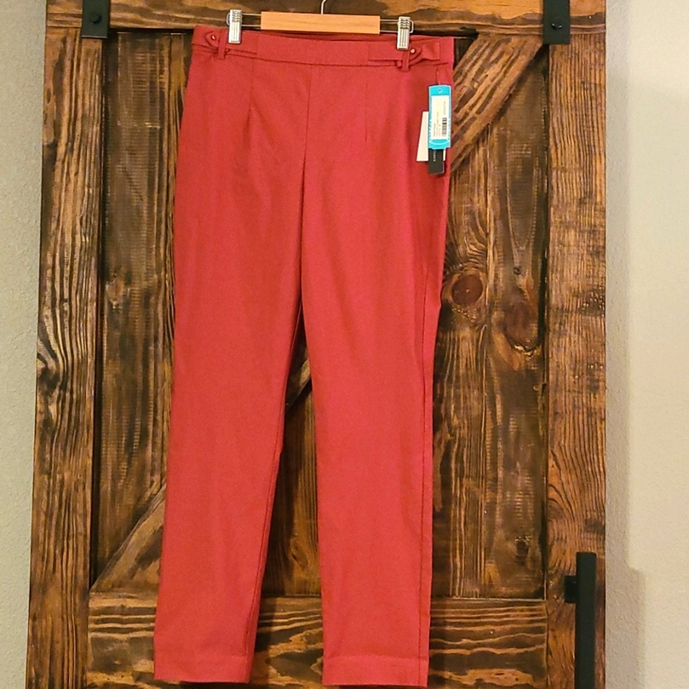 Rose-colored Ankle Pant